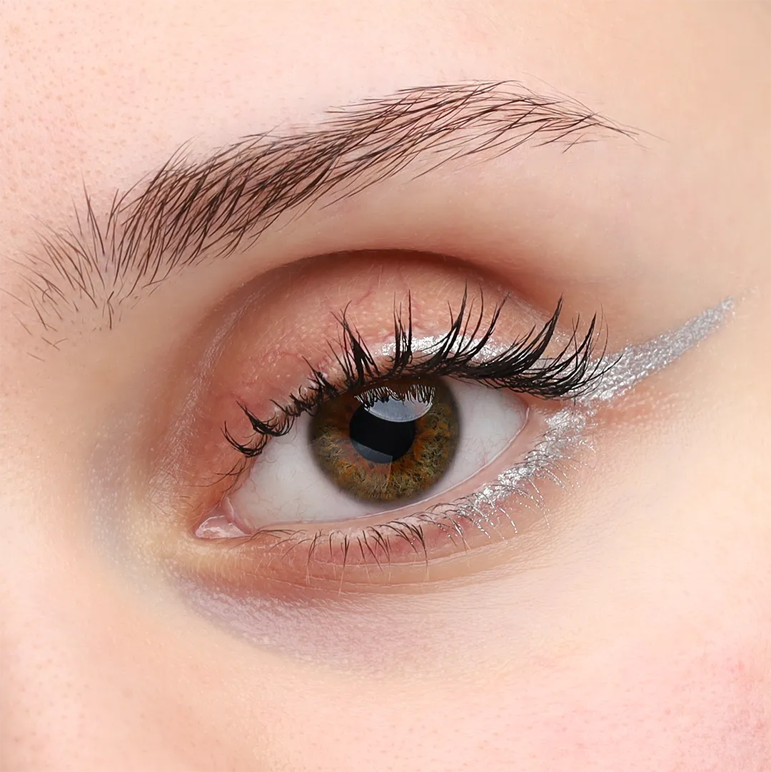 106 - Kajal / Eyeliner Silver