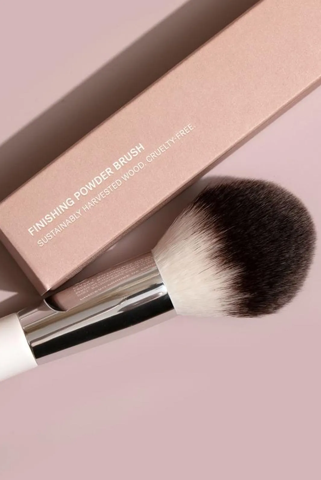 FINISHING POWDER BRUSH