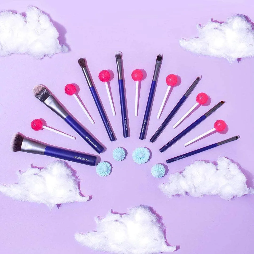 Magic Tool Large Eyeshadow Brush