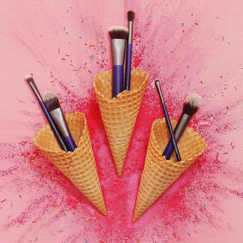 Magic Tool Large Eyeshadow Brush